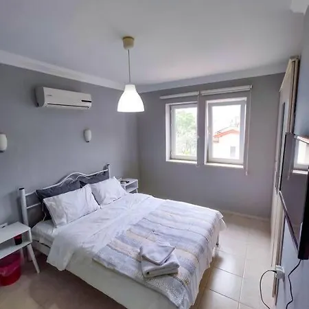 Villa Haftalik Aylik Havuzlu Yagmur Fethiye